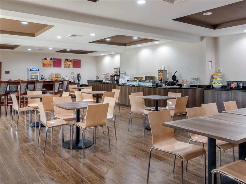 קולוניאל הייטס Comfort Suites Southpark מראה חיצוני תמונה