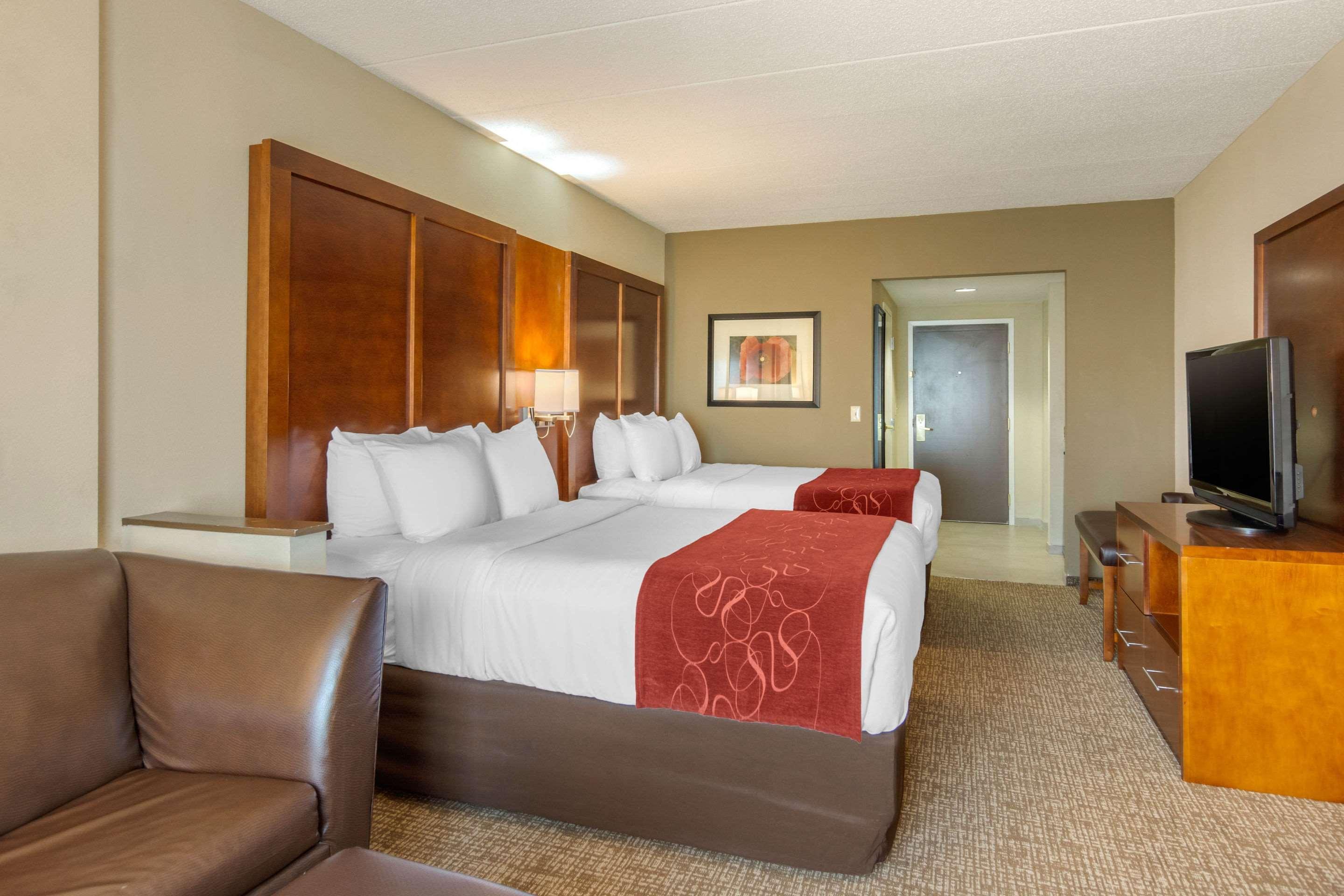 קולוניאל הייטס Comfort Suites Southpark מראה חיצוני תמונה