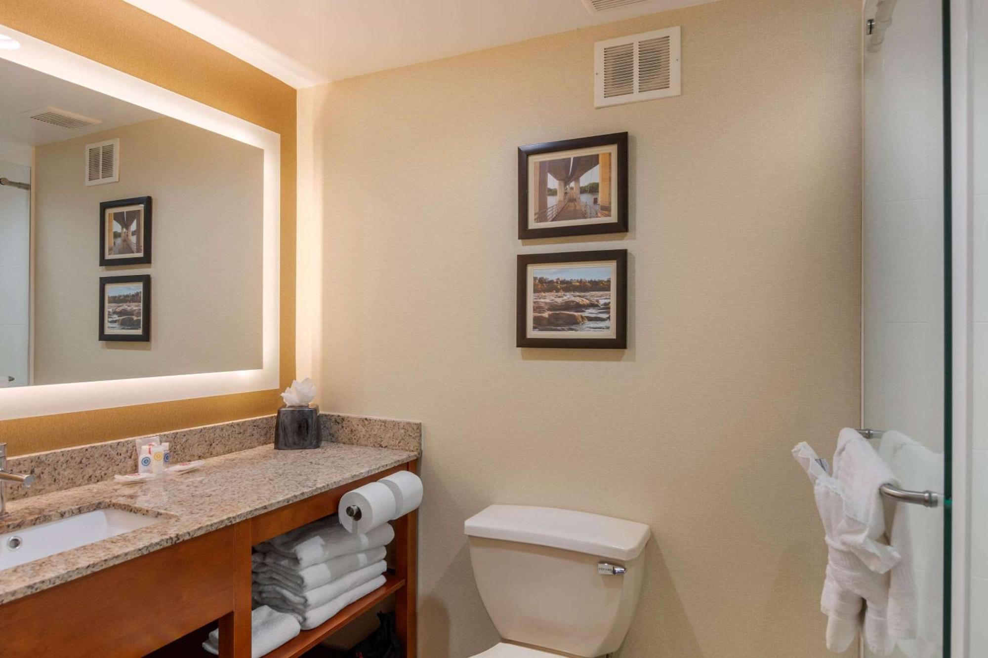 קולוניאל הייטס Comfort Suites Southpark מראה חיצוני תמונה