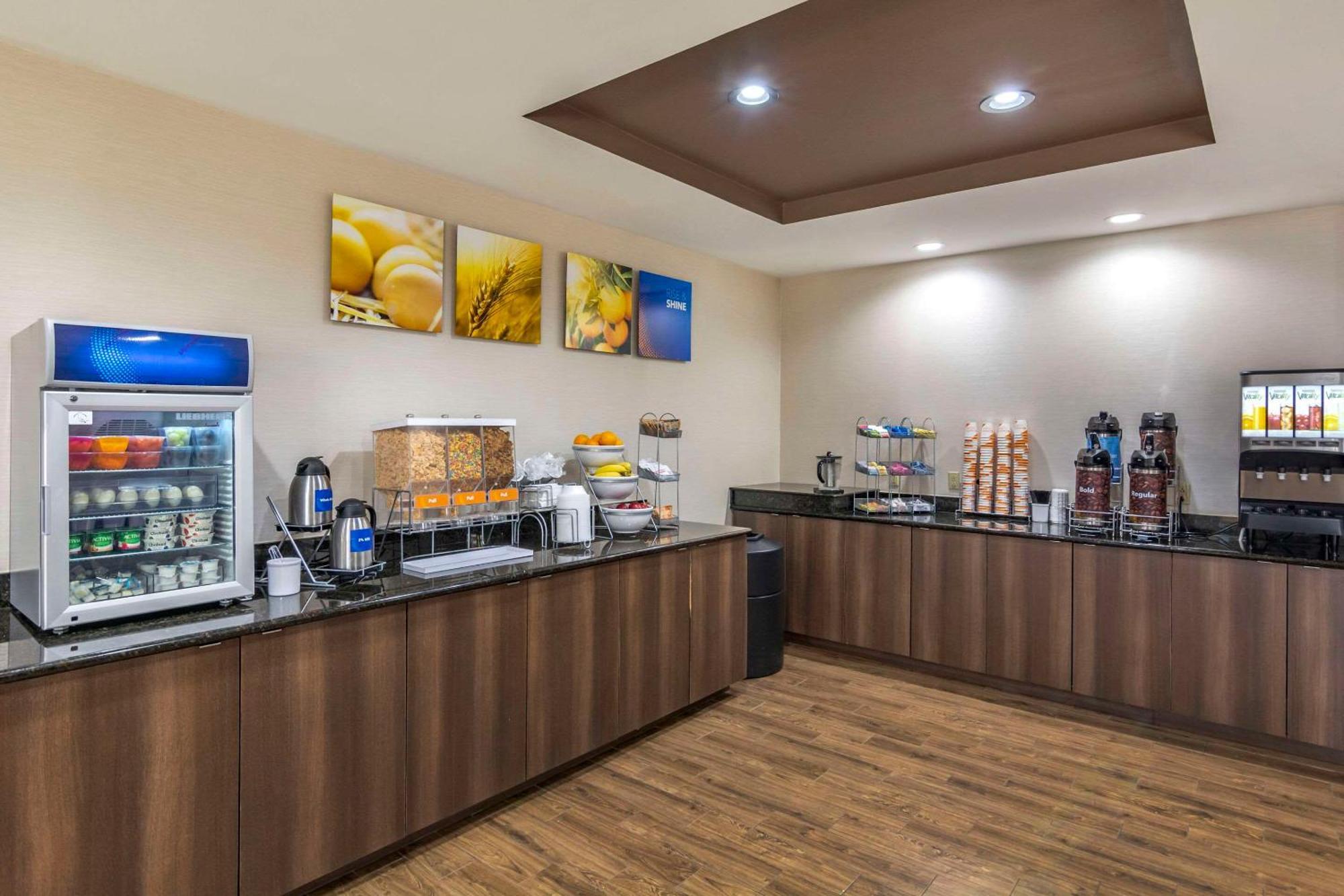 קולוניאל הייטס Comfort Suites Southpark מראה חיצוני תמונה
