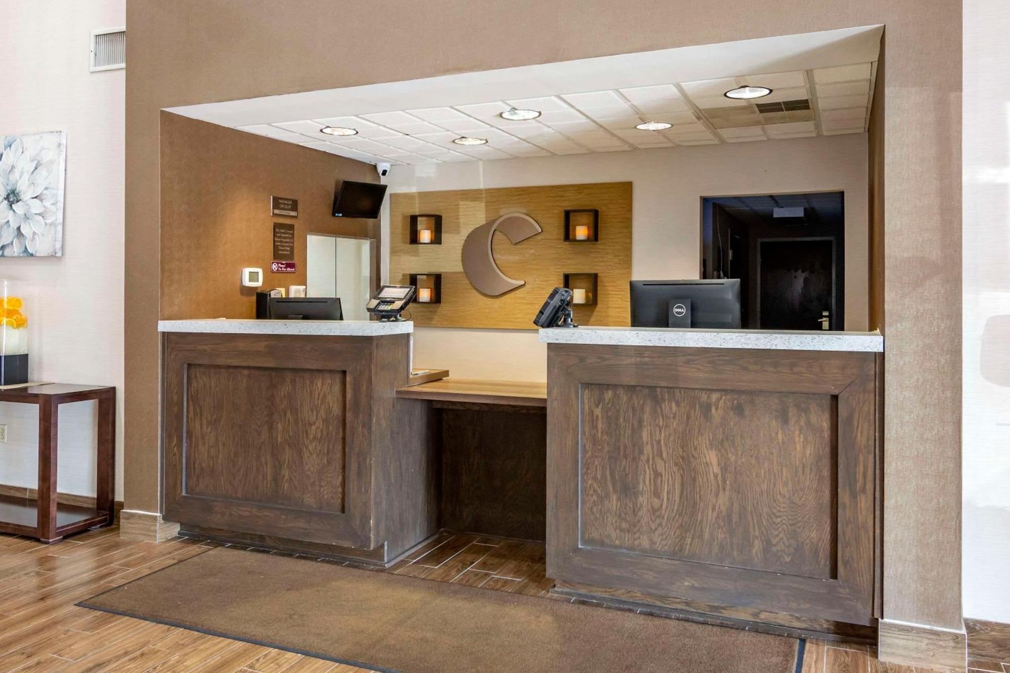 קולוניאל הייטס Comfort Suites Southpark מראה חיצוני תמונה