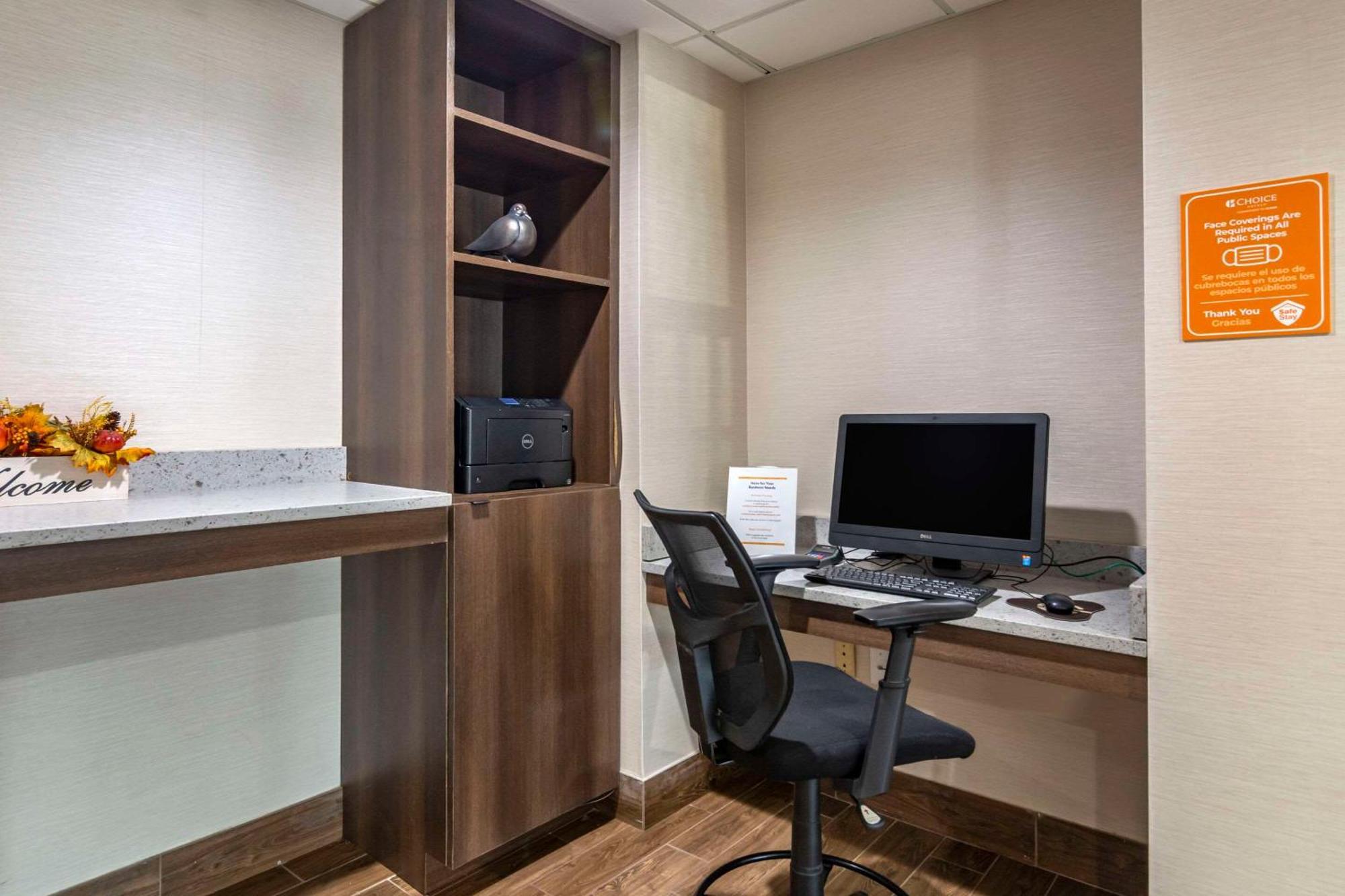 קולוניאל הייטס Comfort Suites Southpark מראה חיצוני תמונה